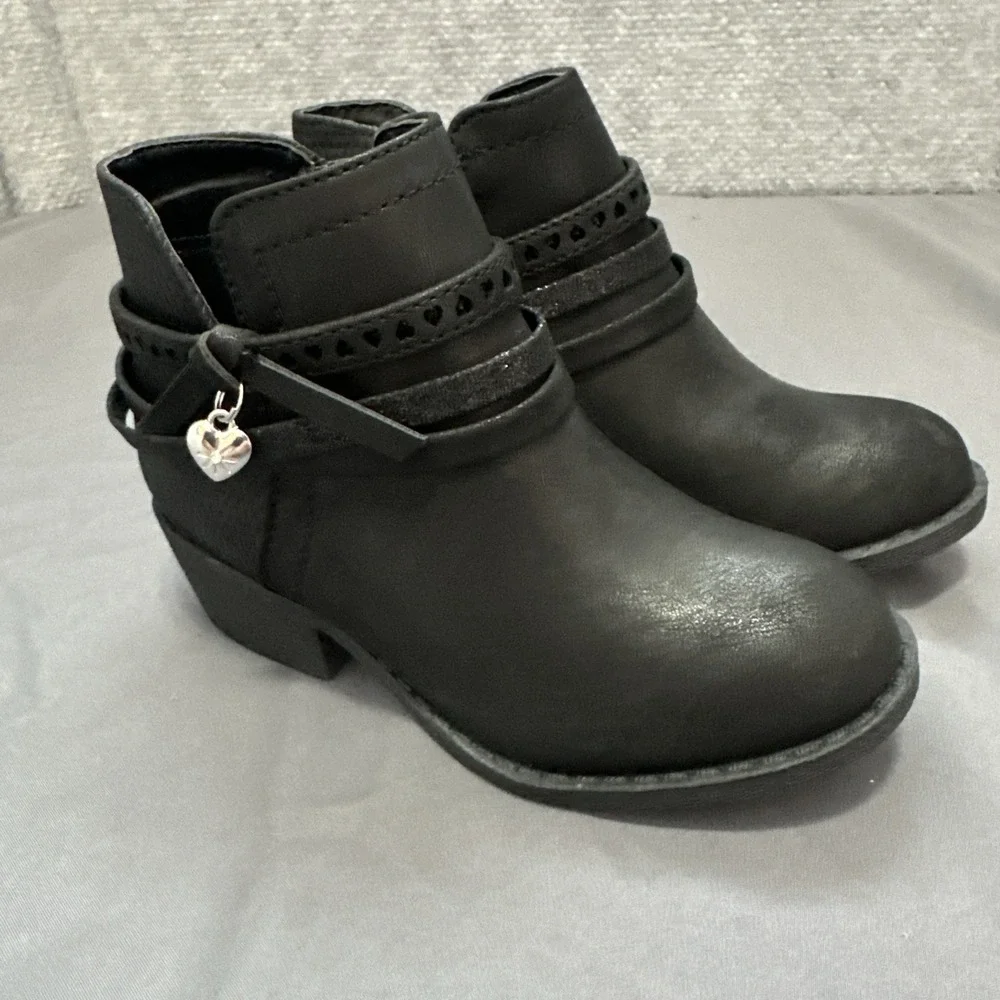 Jellypop Kids Black Ankle‎ Boots Heart Accent Boot Size 11M Glitter